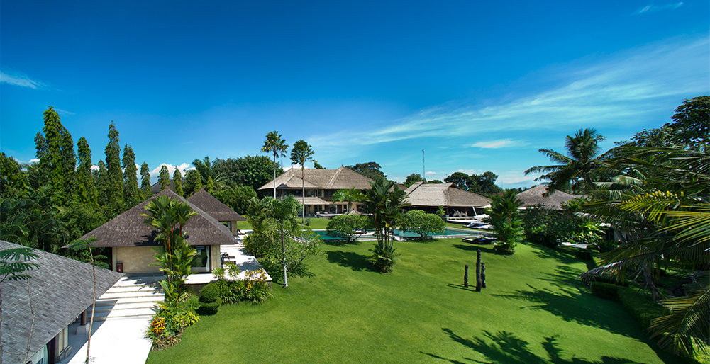 14+ The Chalina Estate Gif