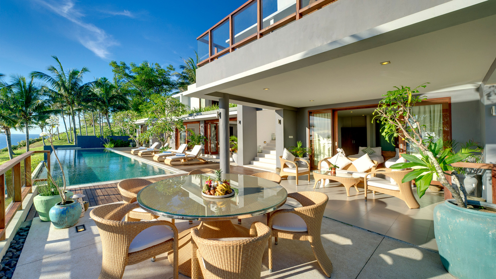 Malimbu Cliff Villa — photo 1