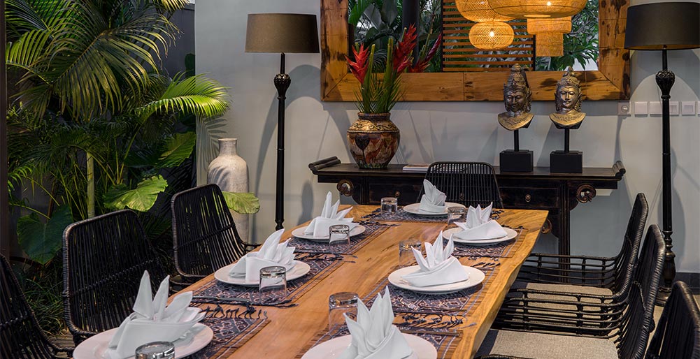 Villa Gu Elegant Table Setting Canggu Images