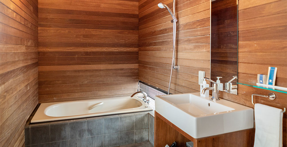 Sekka Ni 2 - Modern Japanese-style bathroom