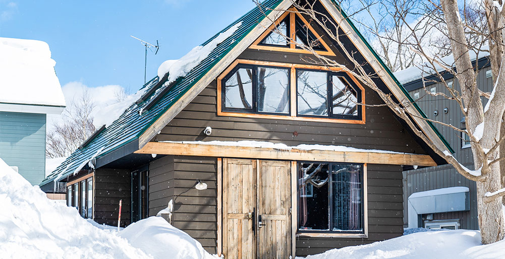 Momiji Lodge - Chalet facade<br />