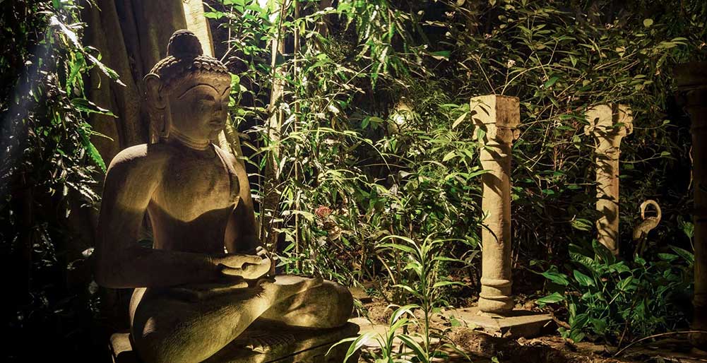 Ishavilas - Buddha statue<br />
